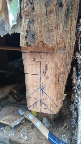 Complex corner joint in 1600's cottage requiring sole plate repairs